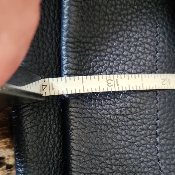 Large Dooney & Bourke Navy Blue Leather Shoulder Bag - Picture 13 of 16